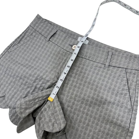 Crown & Ivy Shelvy Women Scalloped Hem Gray Polka Dot Chino Shorts Size 4 - Picture 8 of 11